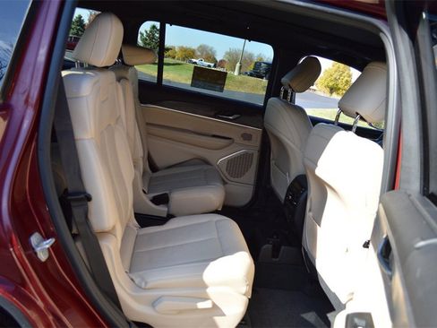 Certified 2023 Jeep Grand Cherokee L Limited w/ Luxury Tech Group II image 37