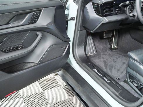 Certified 2025 Porsche Taycan GTS AWD/4WD image 8