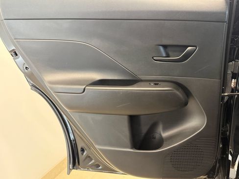 Used 2025 Hyundai Kona SEL FWD image 32