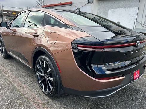 New 2026 Toyota Crown Platinum image 7