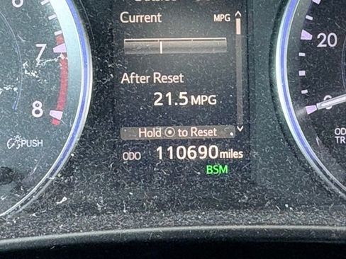 Used 2018 Toyota Highlander XLE image 15