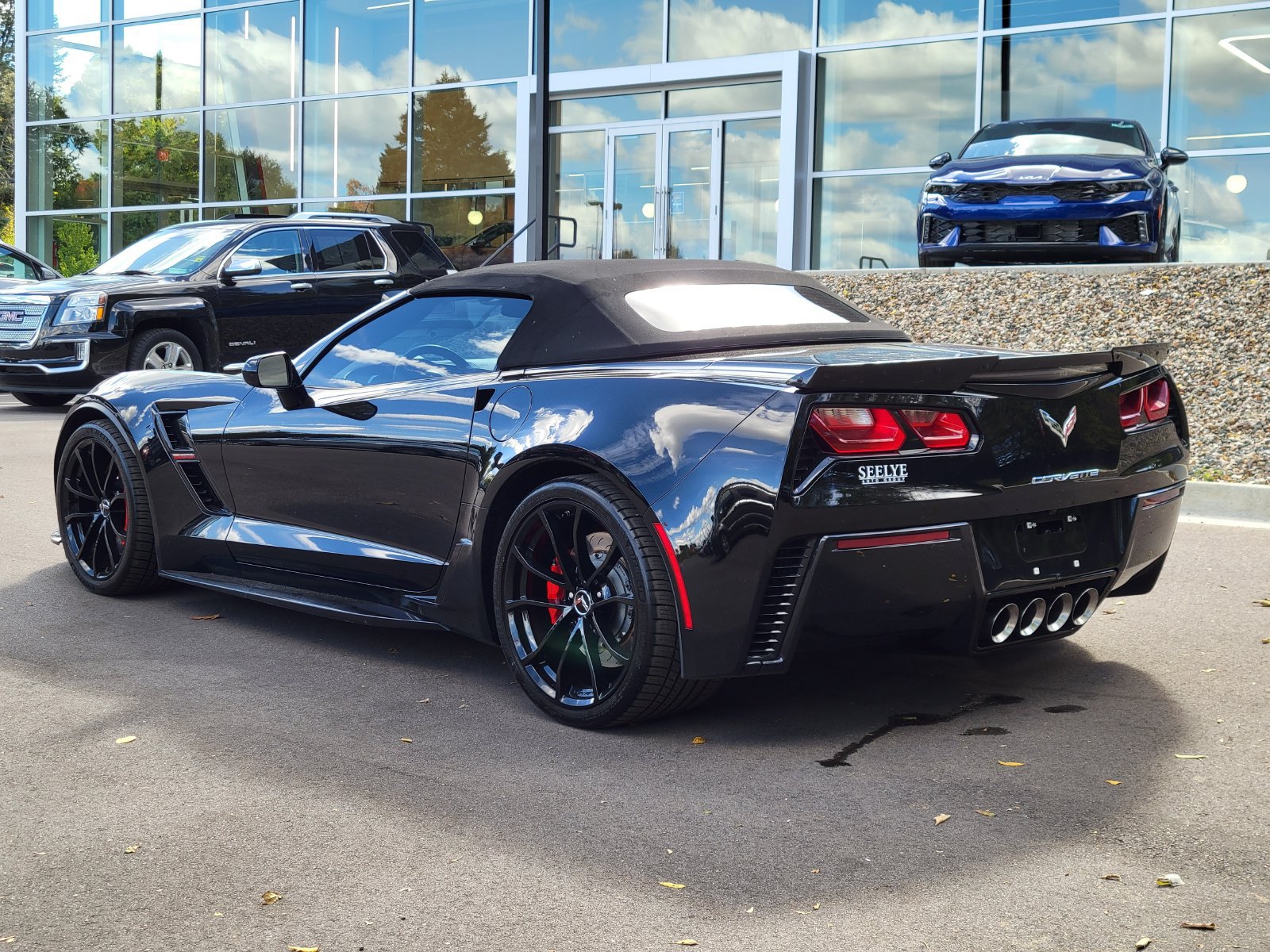 Used 2019 Chevrolet Corvette Grand Sport RWD image 4
