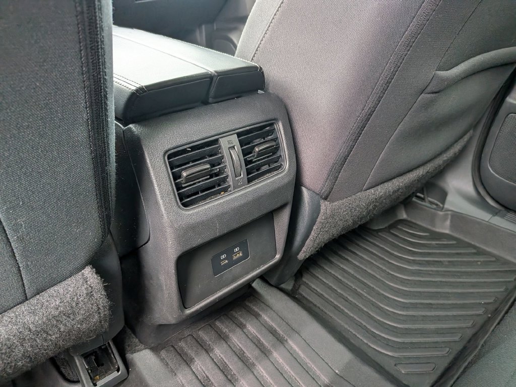 Used 2023 Nissan Rogue SV FWD image 36