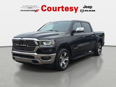 Used 2022 RAM 1500 Laramie AWD/4WD image 8