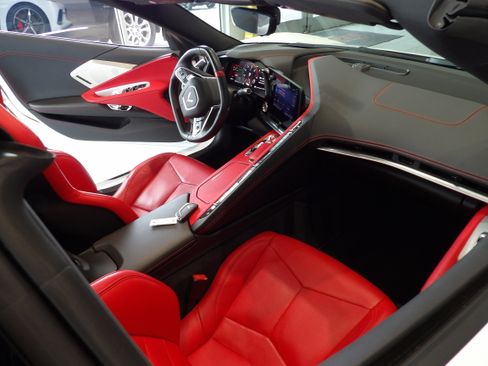Used 2023 Chevrolet Corvette Stingray Preferred Conv w/ Z51 Performance Package RWD image 20