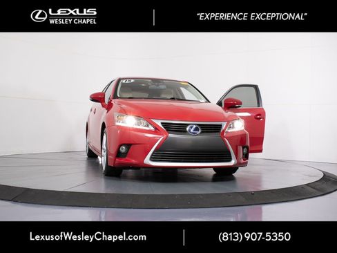 Used 2015 Lexus CT 200h w/ Navigation Package FWD image 40