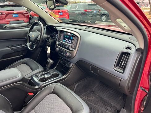 Used 2018 Chevrolet Colorado Z71 image 31