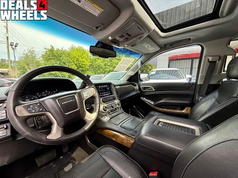 Used 2017 GMC Yukon XL Denali w/ Open Road Package AWD/4WD image 18