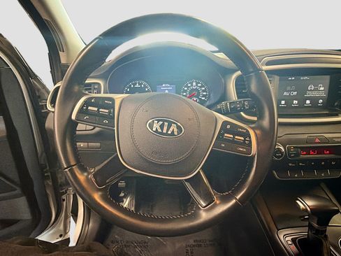 Used 2020 Kia Sorento S AWD/4WD image 17