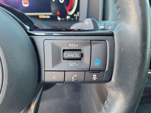 Certified 2024 Nissan Rogue Platinum FWD image 20