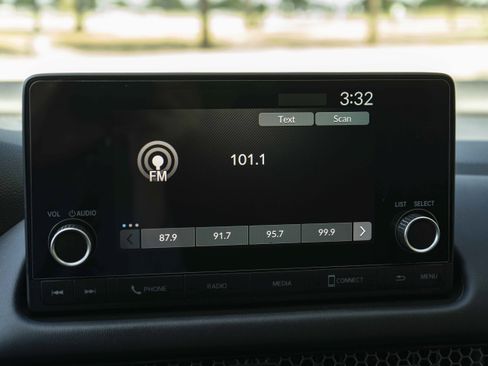Used 2025 Honda HR-V Sport image 29