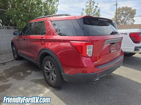 Used 2021 Ford Explorer XLT w/ Equipment Group 202A RWD image 2