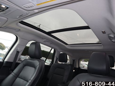 Used 2025 Lincoln Aviator AWD image 21