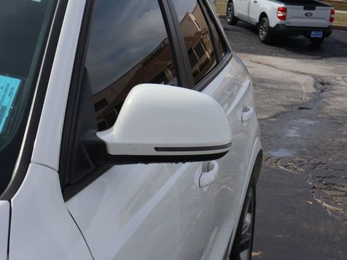 Used 2018 Audi Q3 2.0T Premium image 3