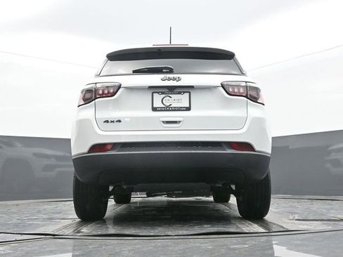 New 2026 Jeep Compass Latitude image 59