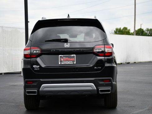 Used 2024 Honda Pilot Elite image 5
