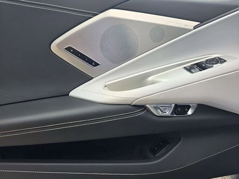 Used 2021 Chevrolet Corvette Stingray Preferred Cpe w/ Battery Protection Package image 16