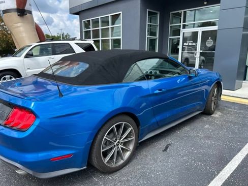 Used 2019 Ford Mustang Premium w/ Equipment Group 201A RWD image 10