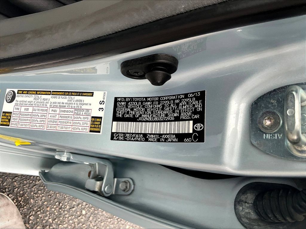 Used 2013 Toyota Prius V Three FWD image 19