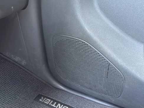 Used 2019 Nissan Frontier SV image 30