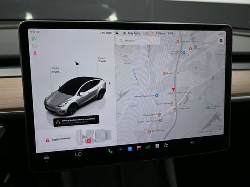 Used 2025 Tesla Model Y Long Range AWD/4WD image 11