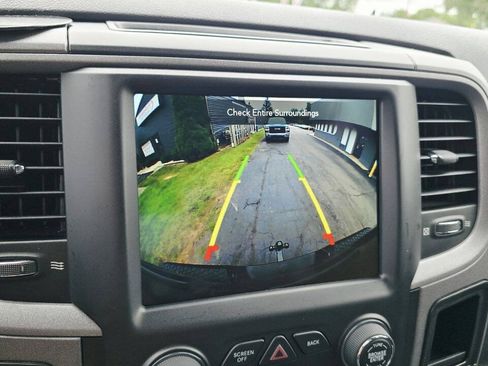 Used 2019 RAM 1500 Express w/ Wheel & Sound Group AWD/4WD image 17