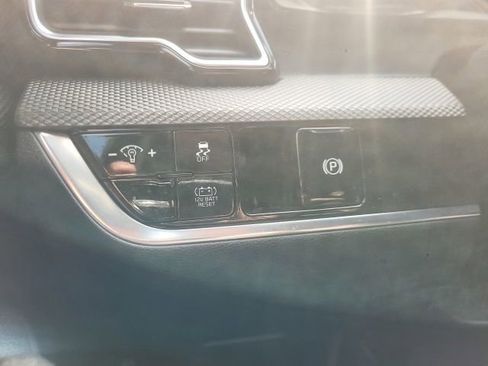 Certified 2025 Kia Sportage LX FWD image 30