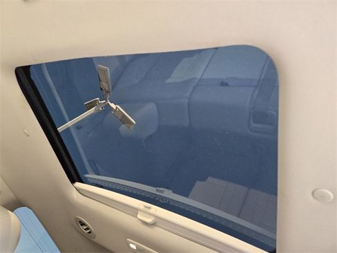 Used 2020 GMC Acadia Denali w/ LPO, Cargo Package image 13