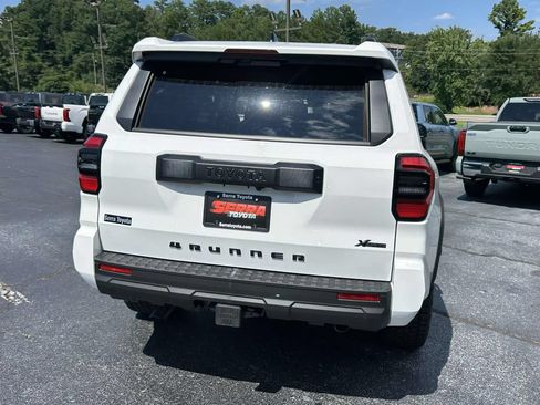 New 2026 Toyota 4Runner SR5 RWD image 4