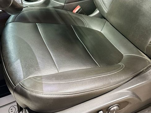 Used 2021 GMC Sierra 1500 SLT w/ SLT Premium Package image 18