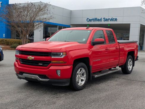 Used 2018 Chevrolet Silverado 1500 LT w/ All Star Edition image 4