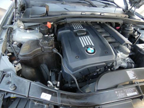 Used 2013 BMW 328i Convertible image 68