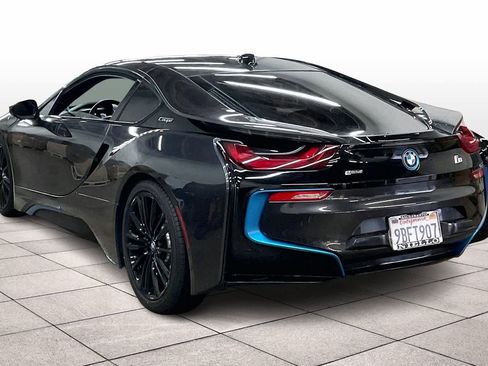 Used 2019 BMW i8 image 14