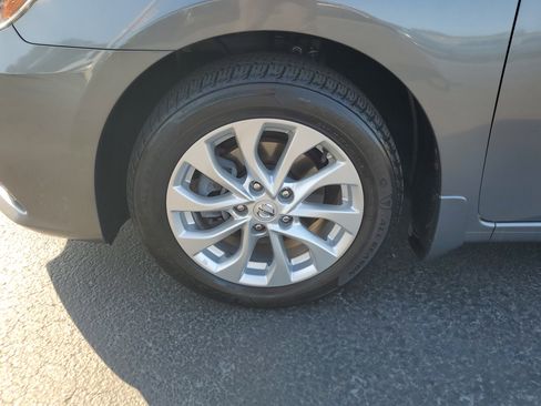 Used 2017 Nissan Sentra S w/ S Style Package image 6