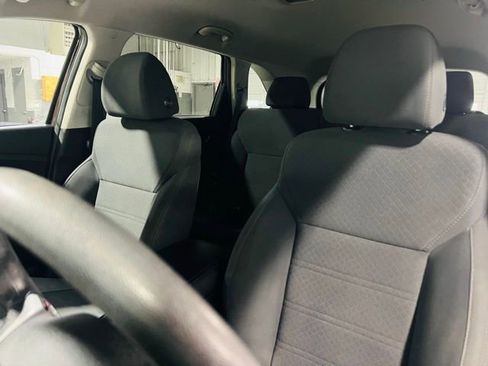 Used 2020 Kia Sorento AWD V6 image 2