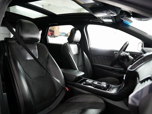 Used 2019 Ford Edge ST w/ Convenience Package image 62