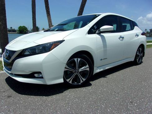 Used 2018 Nissan Leaf SV FWD image 33
