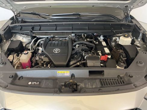 Used 2023 Toyota Highlander XSE AWD/4WD image 9