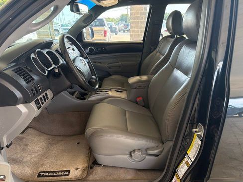 Used 2010 Toyota Tacoma PreRunner RWD image 14
