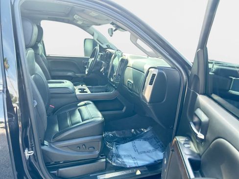 Used 2019 GMC Sierra 2500 Denali w/ Duramax Plus Package AWD/4WD image 14