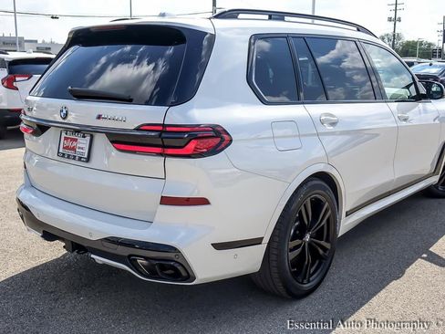 Used 2025 BMW X7 M60i AWD/4WD image 9