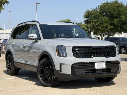 Used 2025 Kia Telluride EX X-Line AWD/4WD image 2