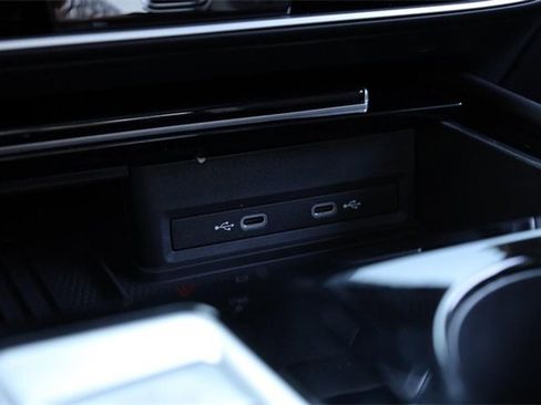 New 2026 Volkswagen Atlas Peak Edition image 17