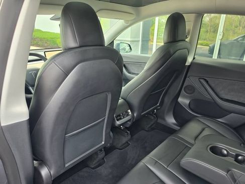 Used 2022 Tesla Model Y Performance AWD/4WD image 27