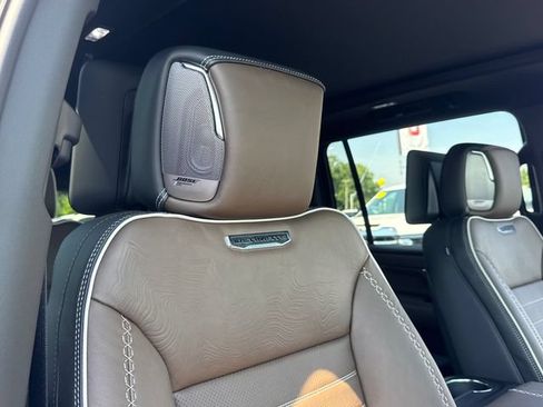 New 2026 GMC Yukon XL Denali Ultimate AWD/4WD image 31