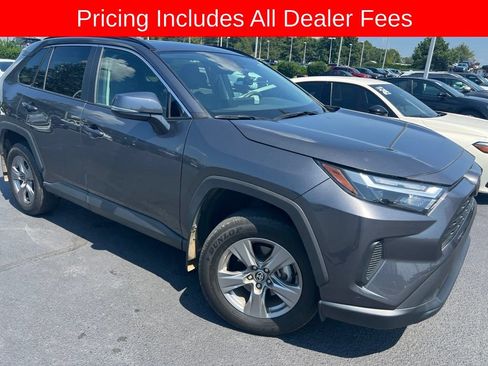 Used 2024 Toyota RAV4 XLE w/ Convenience Package FWD image 4