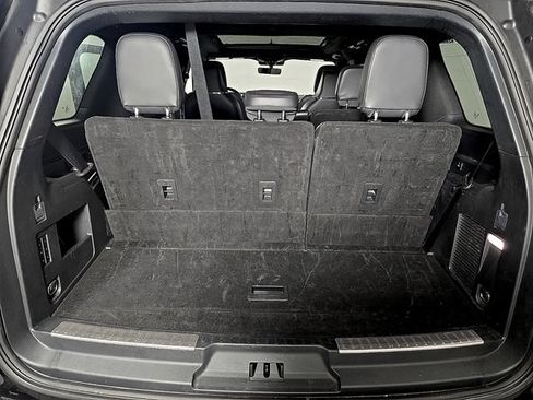 Certified 2024 Lincoln Navigator Reserve AWD/4WD image 28