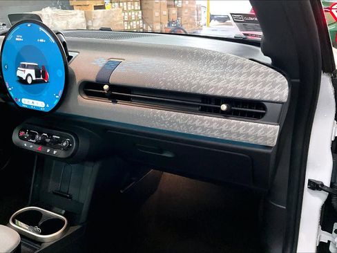 Used 2025 MINI Cooper S image 18