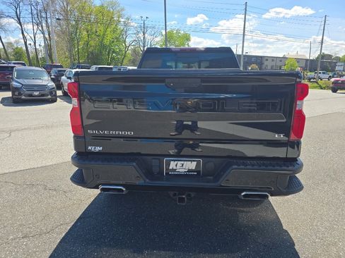 Used 2020 Chevrolet Silverado 1500 LT Trail Boss AWD/4WD image 6