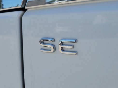 Used 2022 Volkswagen Atlas SE AWD/4WD image 7